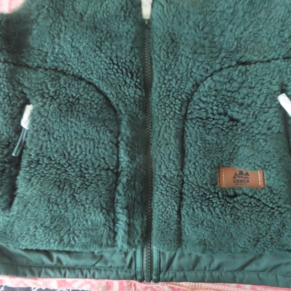 Coach Shearling Vest - Hunter Green - Size 50 NWT - Picture 3 of 9